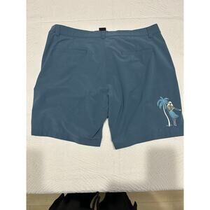 Travis Mathew men’s size 38 blue and gray board short